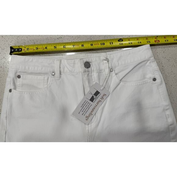 NWT Soft Surroundings Womens Size 8P Wide Leg Cropped Jeans w/ Lace Hem White - Picture 3 of 10